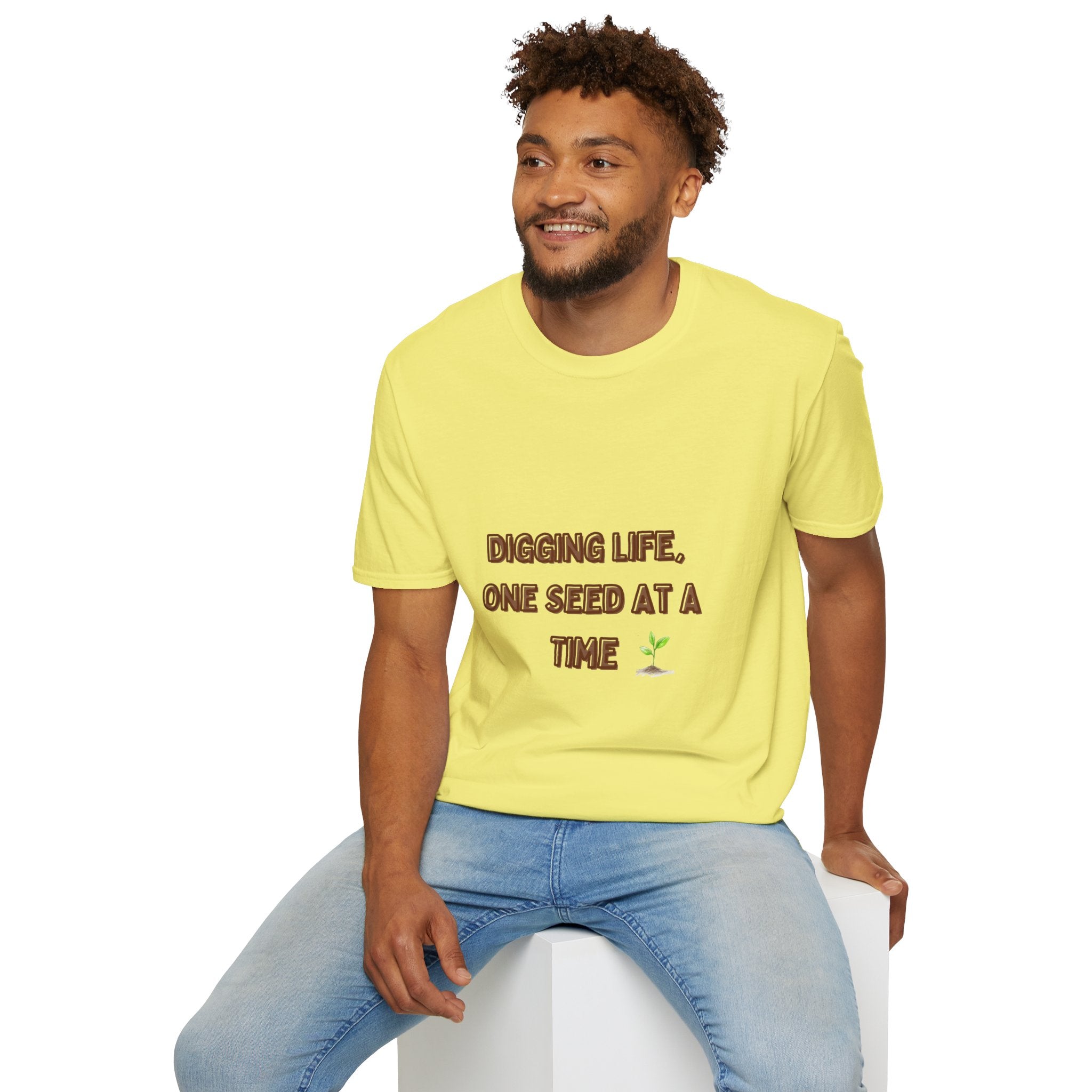 Digging Life Unisex T-Shirt - Plant Lover's Motivational Tee
